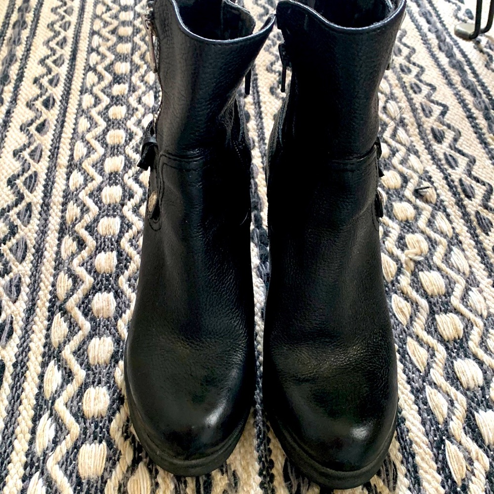 Giess Buckle Booties